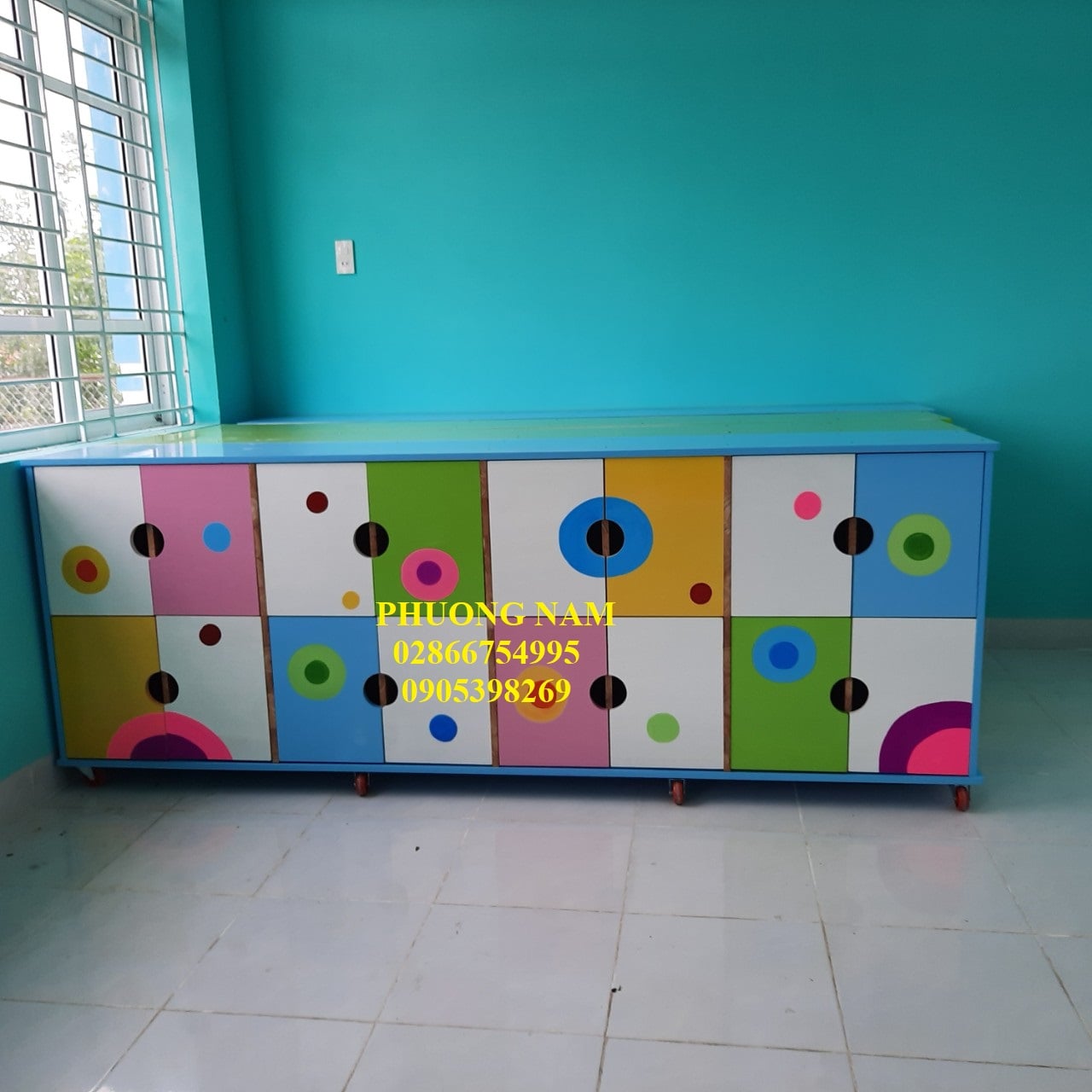 TỦ CẶP DÉP BẰNG GỖ CHO TRƯỜNG MẦM NON