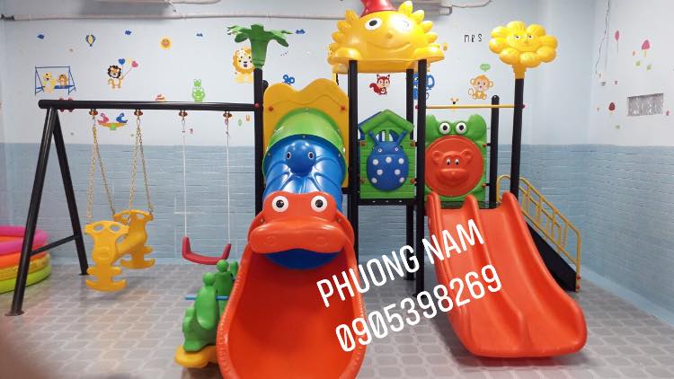 CẦU TRƯỢT NHỰA CHO BÉ