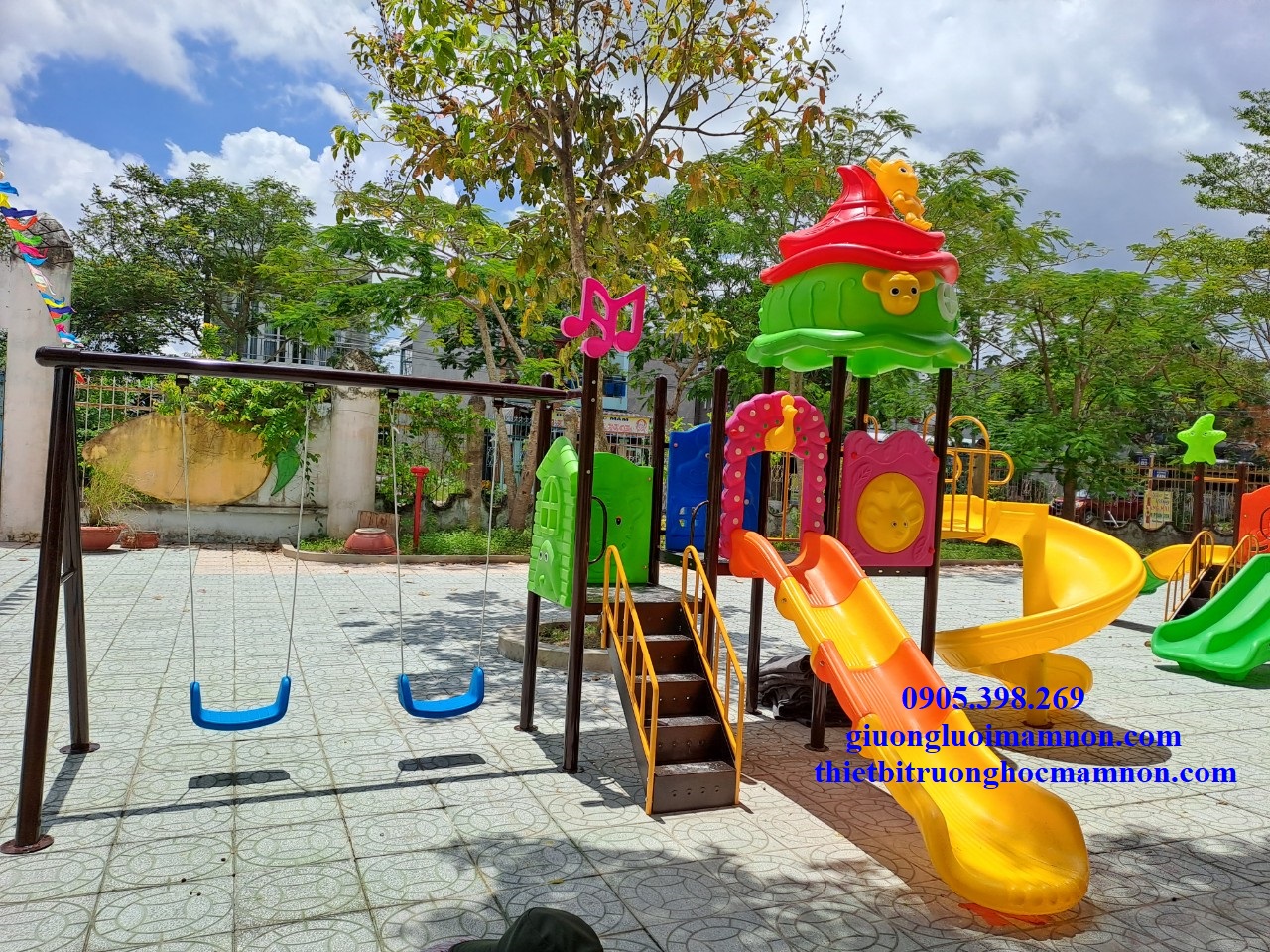 CẦU TRƯỢT NHỰA LIÊN HOÀN NHẬP KHẨU NGOÀI TRỜI