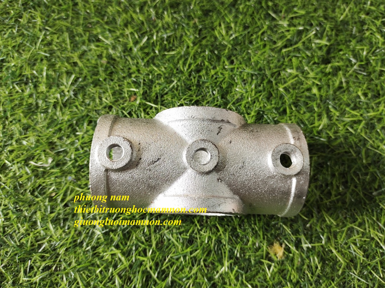 CÚT 2 SẮT DÀNH CHO KHU VUI CHƠI