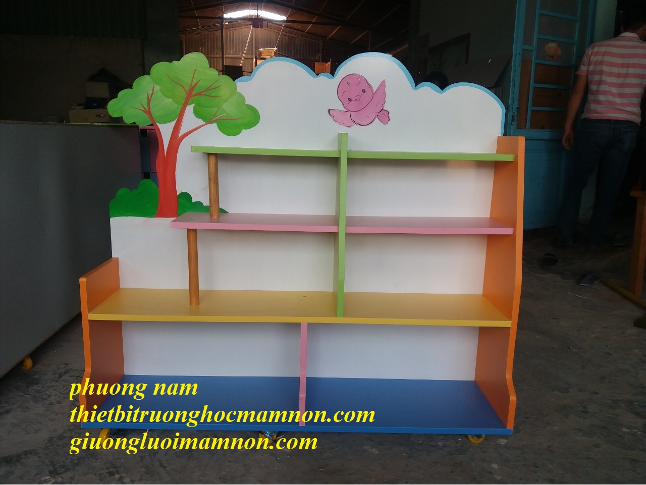 KỆ GỖ MẦM NON GIÁ RẺ 06