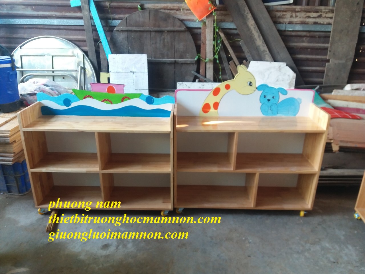 KỆ GỖ MẦM NON GIÁ RẺ 07