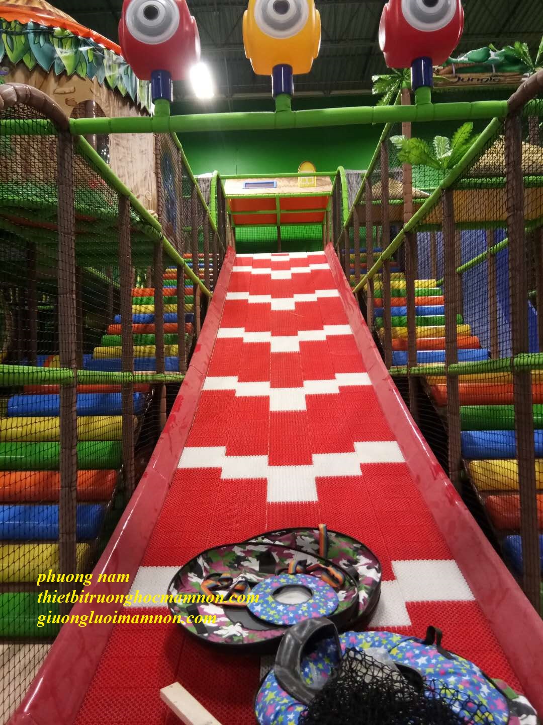 MÁNG TRƯỢT NHỰA KIỂU MỚI CHO KHU VUI CHƠI