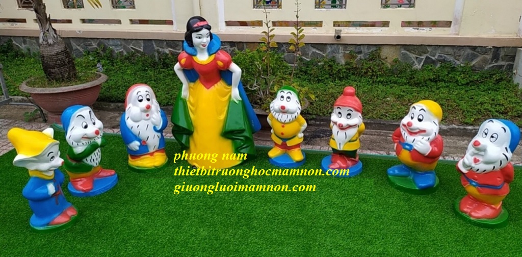 TƯỢNG BẠCH TUYẾT VÀ BẢY CHÚ LÙN